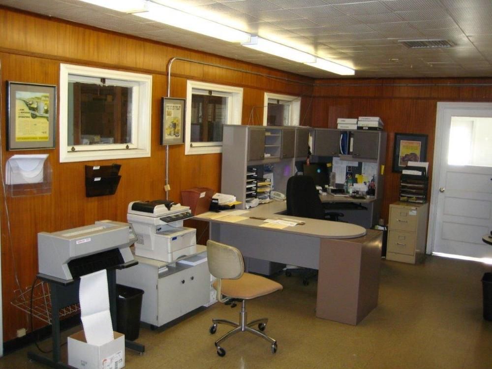 Redding Fleet Truck Supply Building: 2637 Angelo Ave, Redding, CA 96001